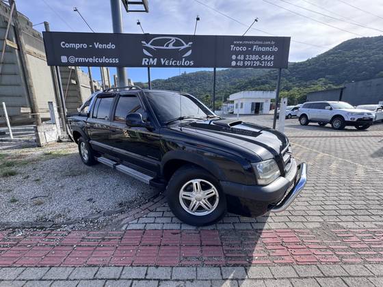 CHEVROLET S10 2.8 EXECUTIVE 4X4 CD 12V TURBO ELECTRONIC INTERCOOLER DIESEL 4P MANUAL